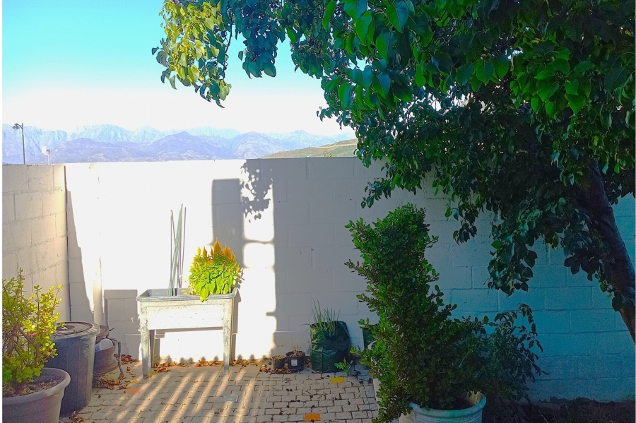 2 Bedroom Property for Sale in Pniel Western Cape